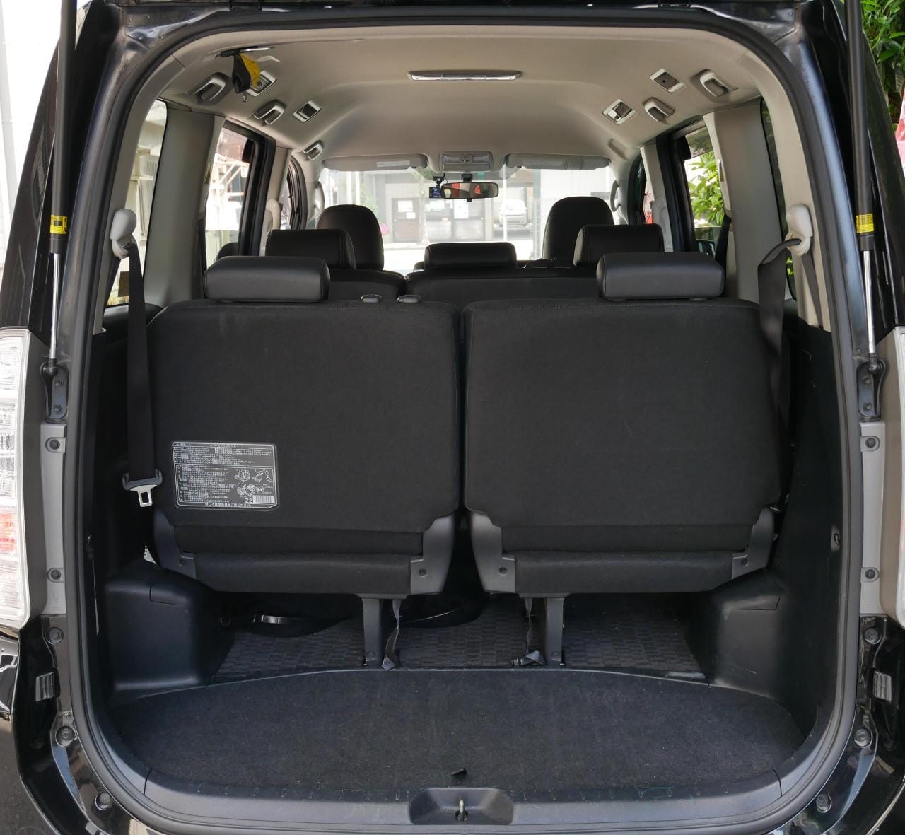 2012 TOYOTA VOXY